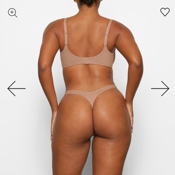 SKIMS Tan and Black Bras - Picture 7 of 13